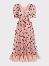Vestido dulce de lentejuelas y fresas
